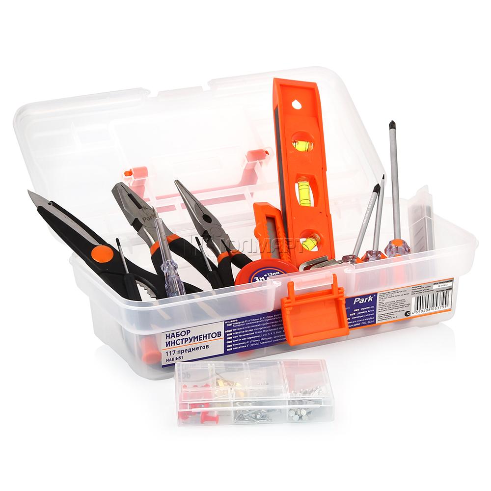 Набор инструментов в прозрачном ящике