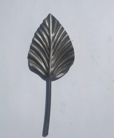 604/12 Листок штампованный 80х32х2,5мм